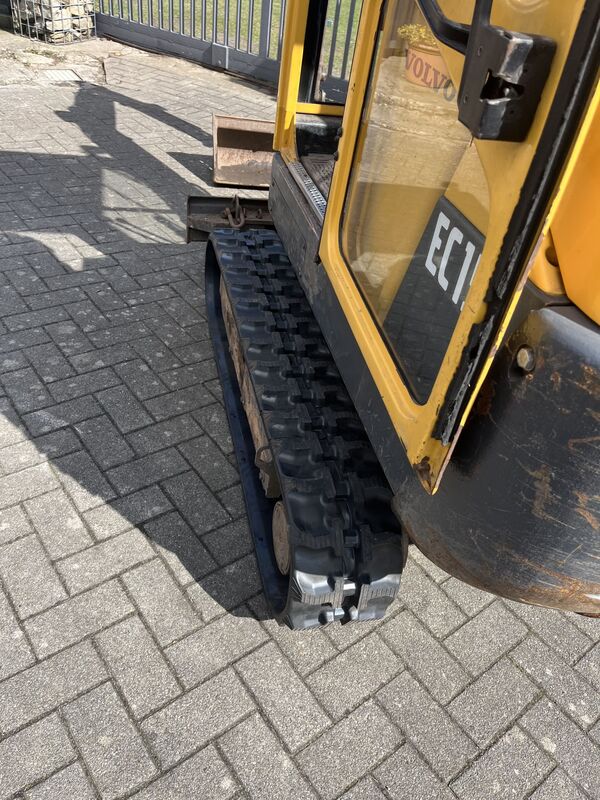 Gummiketten 230x96x33 für Volvo EC15B